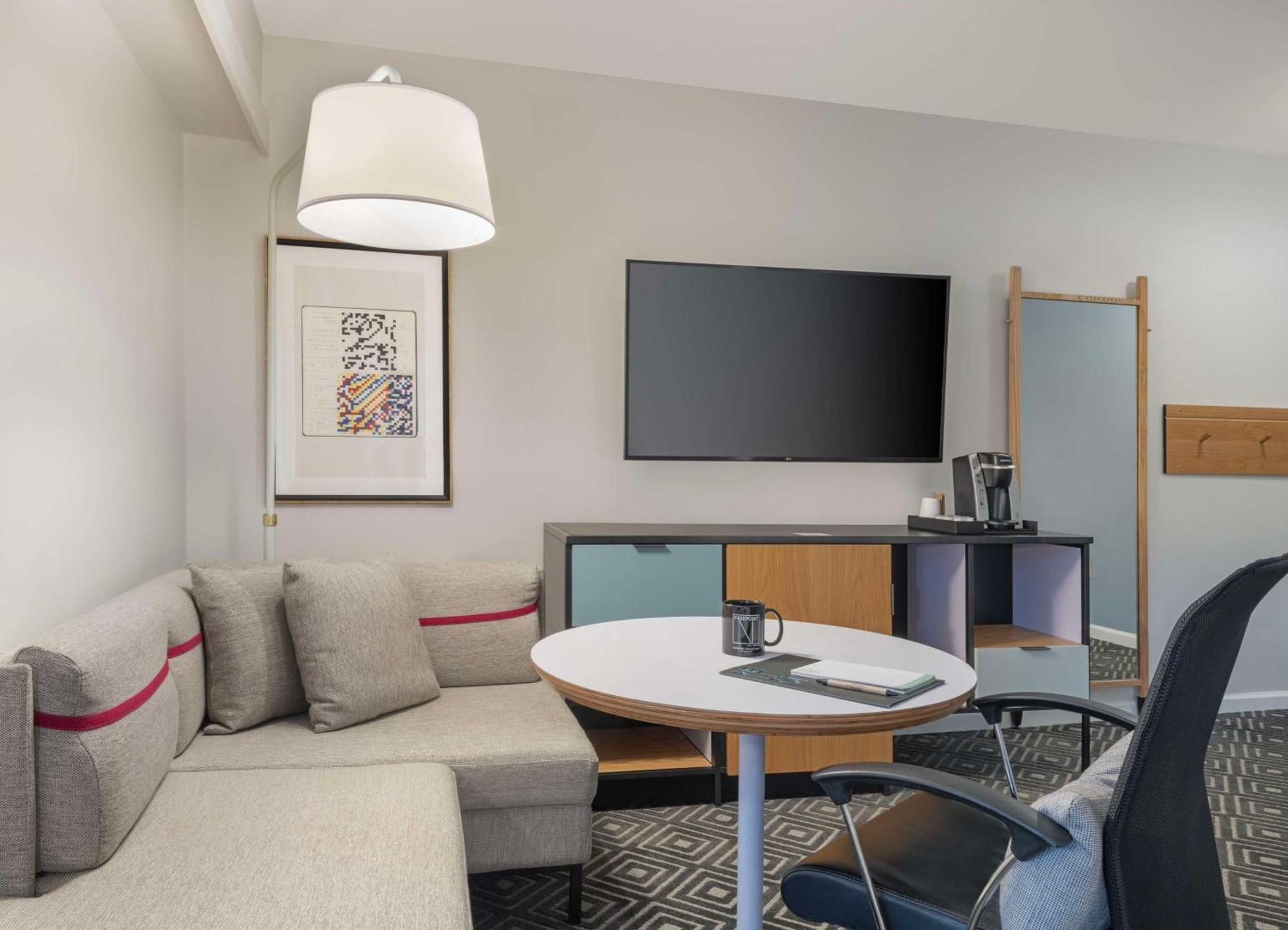 Freepoint Hotel Cambridge, Tapestry Collection By Hilton Exterior foto
